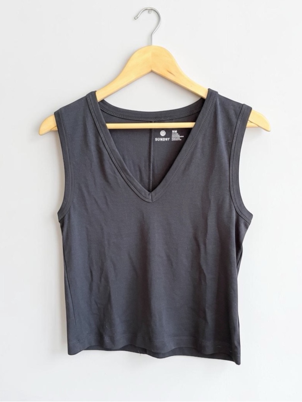Sundry Black V Neck Top Size Medium